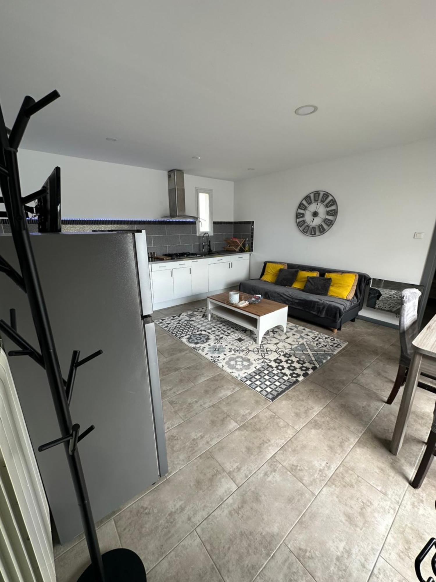 Superbe Appartement Avec Piscine Et Spa Privatif Villeneuve-lès-Béziers Eksteriør billede